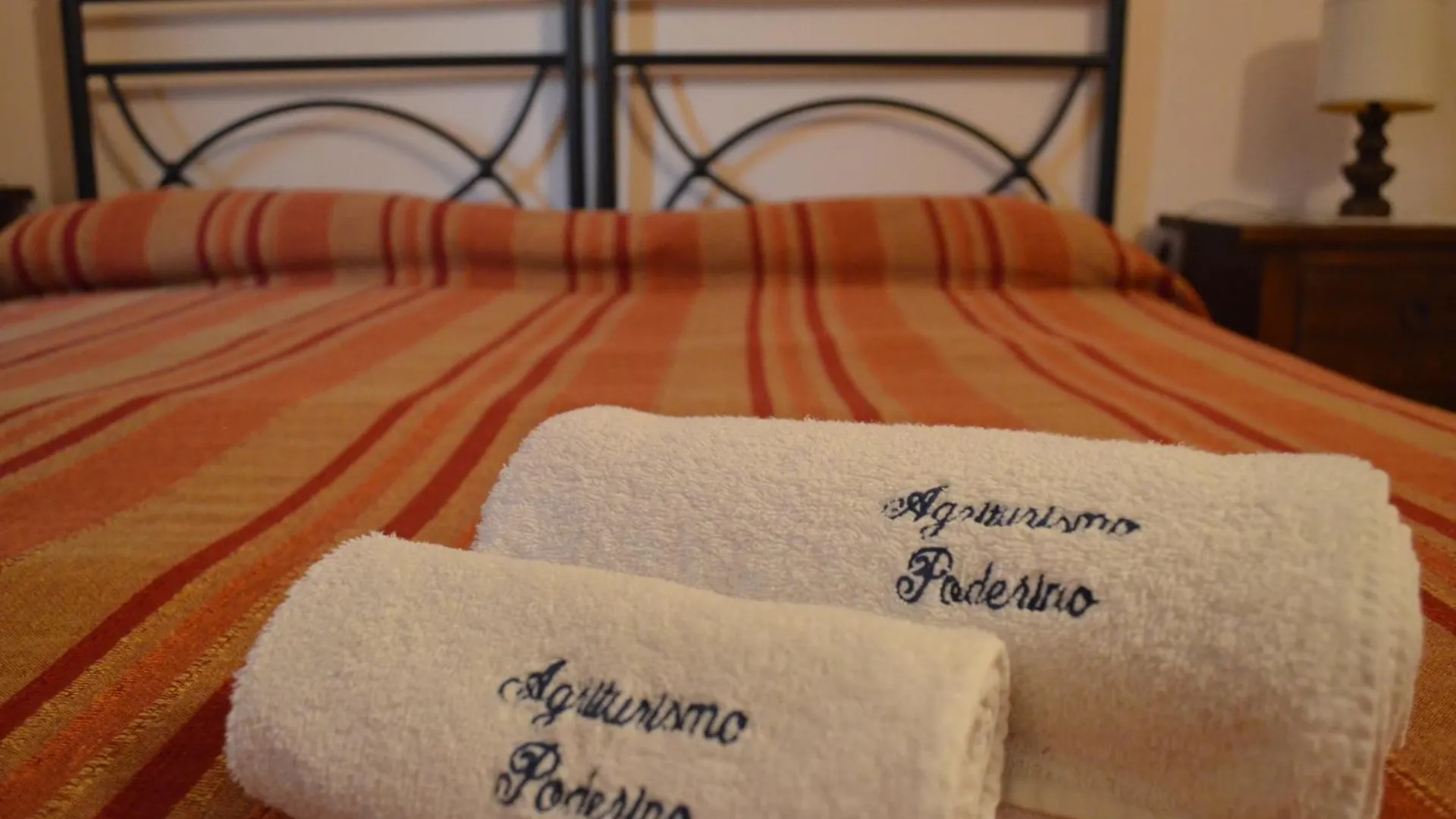 Фермерский дом Agriturismo Poderino Сан-Куйрико-д'Орча